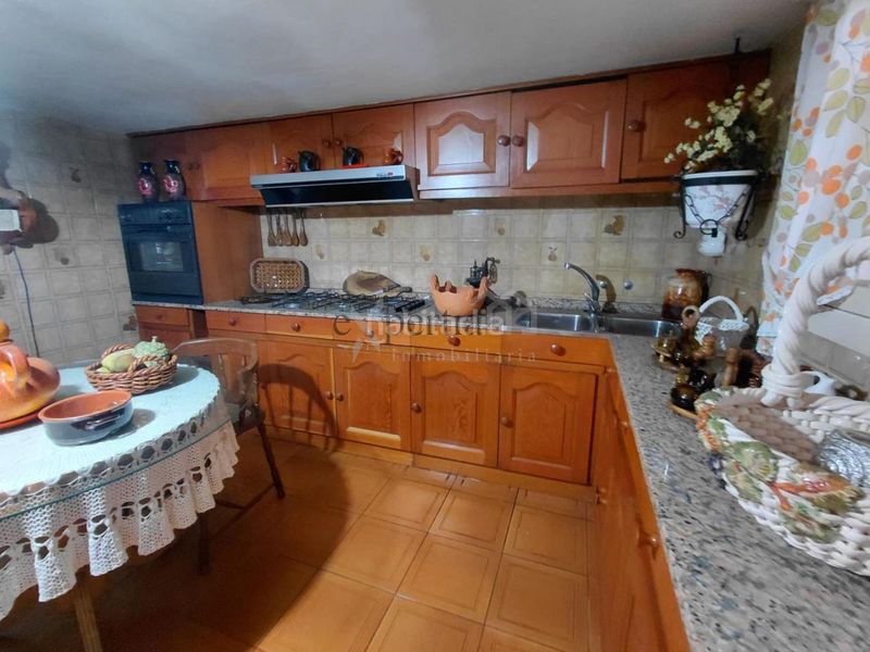 Foto 1036431e-55db-4f4d-98c7-213dd267653a. Casa amb calefacció aparcament a Palmeira Ribeira