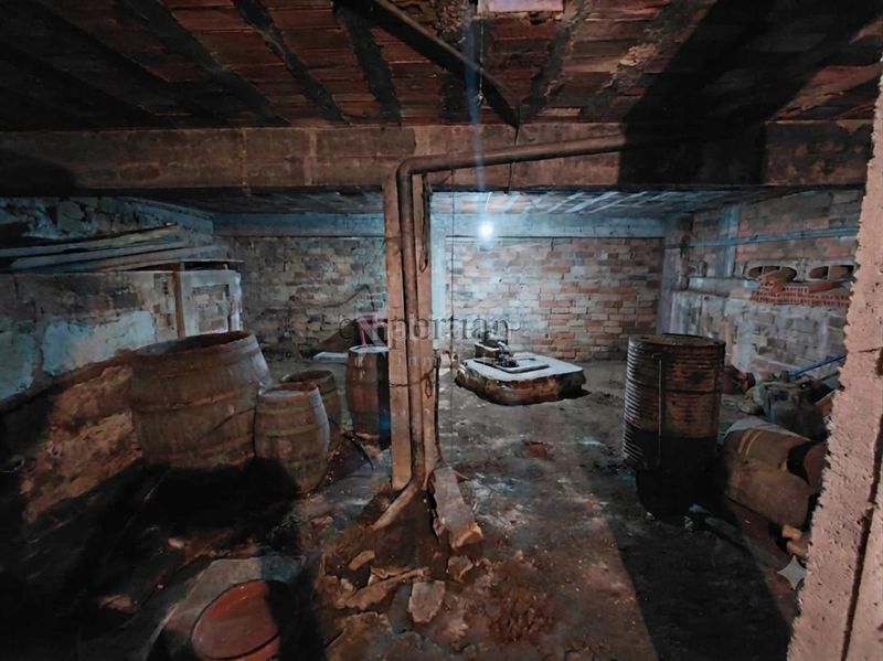 Foto 020d8779-5652-44df-a6e7-fd678af52796. Casa en Boiro
