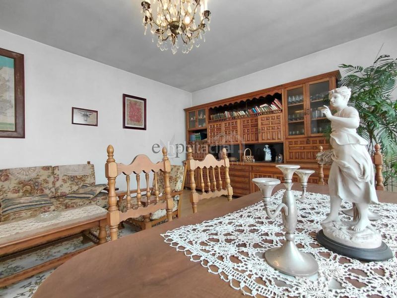 Foto 14870f7e-a66b-425f-bb92-92354c63b017. Casa en Boiro