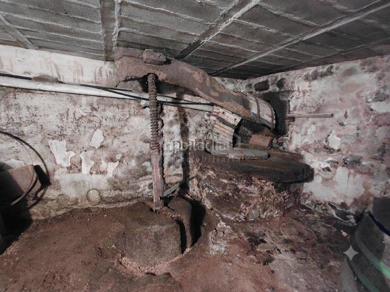 Foto 95a212f4-d04b-48e9-b880-828a4d3f5737. Casa en Boiro
