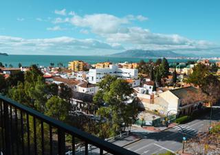 Pis a Avenida juan sebastián elcano 139. Venta de piso en av. juan sebastián elcano 139 (el palo)