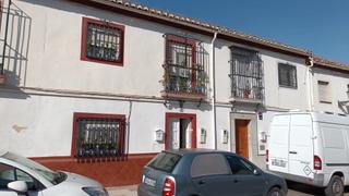 Casa  Calle pizarro cenjor. Casa en zona de cervezas alhambra y ancha capuchino