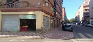 Location Local commercial  Calle washington irving. Se alquila local en buena zona chana