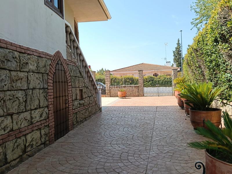 Foto 81c8d375-4f5c-4d0e-a761-b8249a8fd0c7. Chalet en urbanización san marcos 2 en Almendralejo
