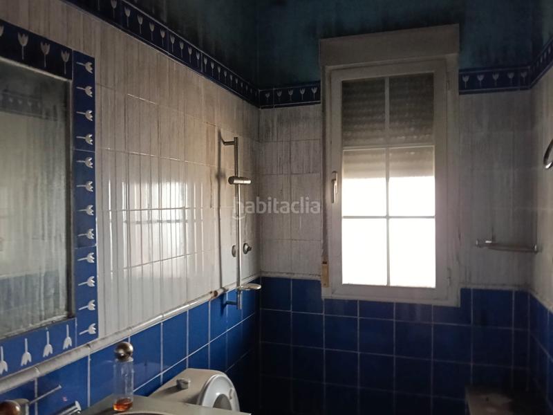 Foto 4551664d-fd8f-4d6f-9aa1-841c01e3bdf8. Chalet en calle badajoz 57 ?? chalet con 4.000 m² y piscina en los cuartos del medio ¡gran oportunidad! en Almendralejo