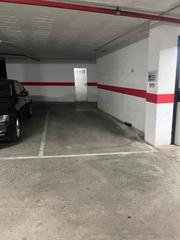 Parking voiture à Calle del magisterio 10. Gran plaza de garaje en la calle magisterio en el centro de la c