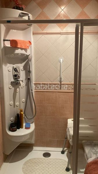 Foto 3b32fa40-3635-4c22-aafa-45202167a1e4. Casa adossada a calle nardos 1 a Almendralejo