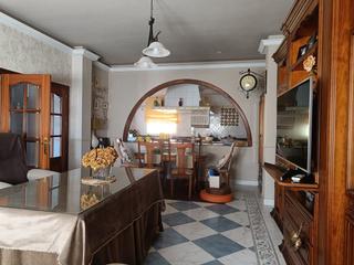 Duplex à Almendralejo. Gran dúplex, seis habitaciones, dos cocinas, cinco cuarto de bañ