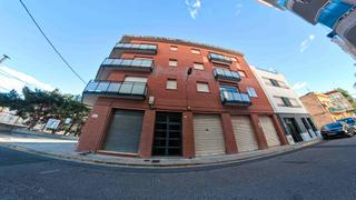Pis a Carrer pau casals 19. Encantador apartamento listo para vivir en el centro de l'ampoll
