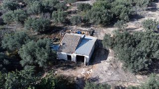 Casale in N/a. Finca rustica con blasa, agua de fuente y no luz.
