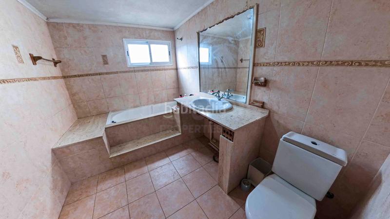 Foto 687ed303-0f67-47b2-877e-57bb84cbcc20. Masia amb xemeneia aparcament piscina a Zona Hospital Amposta