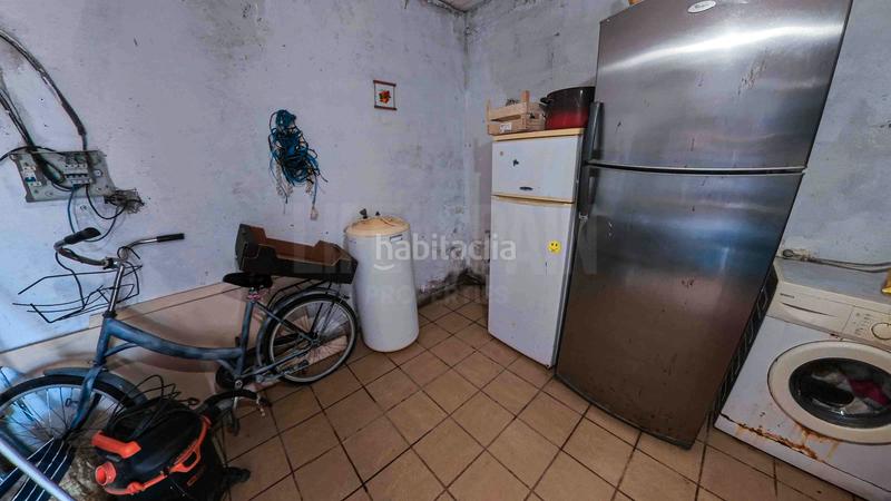 Foto bce1c33d-7f3c-47a9-ba84-d8420c209d7a. Masia amb xemeneia aparcament piscina a Zona Hospital Amposta