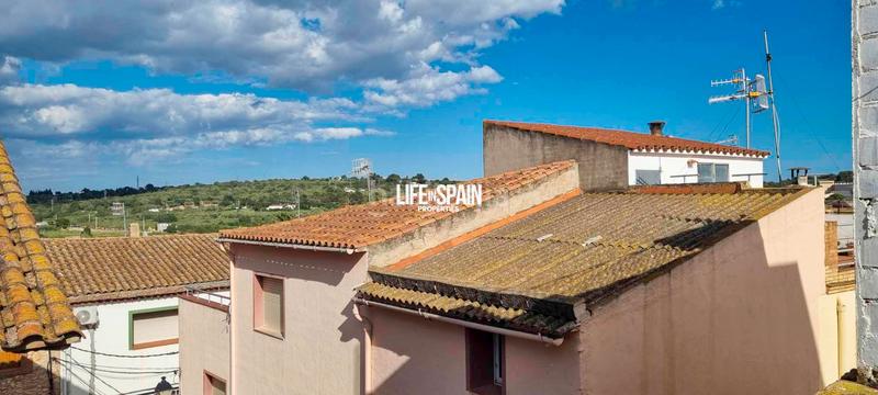 Foto 4459e51e-b4fa-4f2e-80f6-e8e1fefa8dbb. Casa a carrer del montsià 27 a Masdenverge