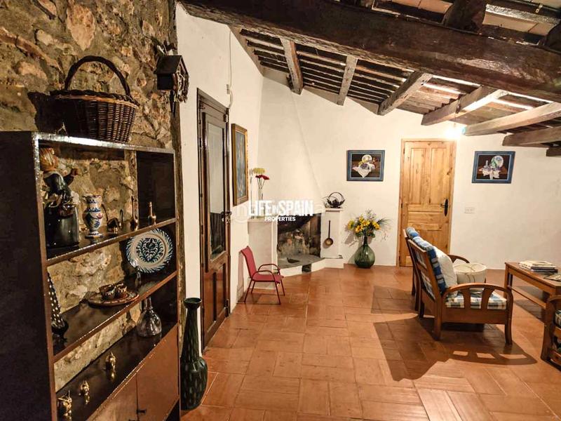 Foto 0bf2b57c-b794-49b3-82e5-938dac84f523. Country house in Vinallop Tortosa