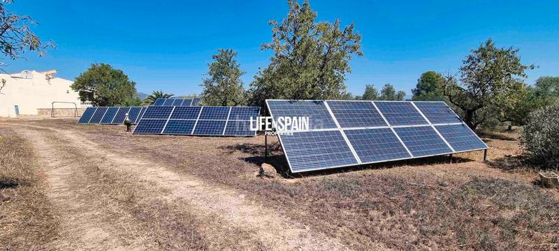 Foto 86cc2db0-4c72-4466-bd5d-80b5162fbb71. Chalet in n/a in Ginestar