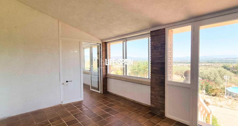 Foto 8dda892e-e2a8-4e7f-b142-ffba311d7236. Chalet in n/a in Ginestar