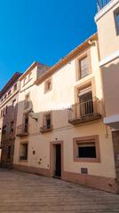 Reihenhaus  Carrer de sant antoni 37. Casa adosada para reformar
