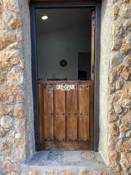 Foto 98115c2c-89fd-492f-977e-956e8fbcbd2f. Masia a n/a a Aldea (L´)
