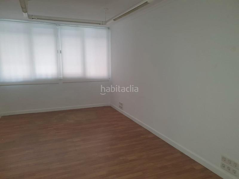 Foto c49a6ecc-d237-47f9-beef-6b421b90e999. Local comercial entreplanta para uso desitinto a vivienda en Huelva