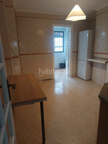 Foto 045fa432-1f29-422e-b0ac-41263da8be78. Rent flat in calle ginés martín 8 in Centro Huelva