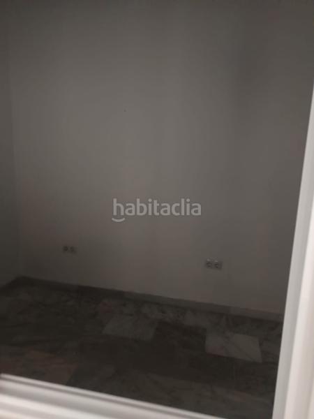 Foto 62c5f067-4b5e-4898-8a24-4665f55f3243. Alquiler local comercial en avenida San Antonio 29 local en venta y alquiler en Huelva