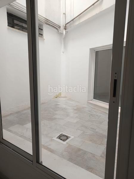 Foto 7eb5fbd4-86cc-4a1f-8ba7-78fe76567685. Alquiler local comercial en avenida San Antonio 29 local en venta y alquiler en Huelva