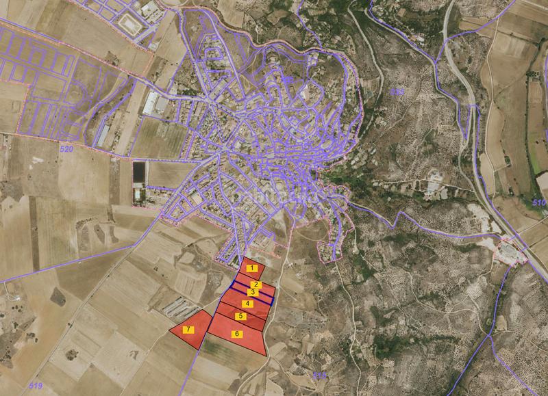 Foto 01d47e69-3f04-45fb-8565-d160a2a88434. Terreno residenziale in Horche