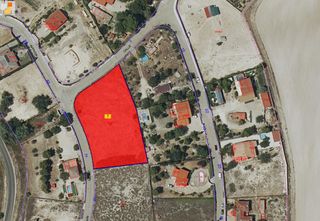 Terreny residencial a Avenida el Jardín de Miraltajo 52