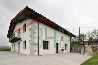 Semi detached house en Amezketa. Preciosa casa en amezketa
