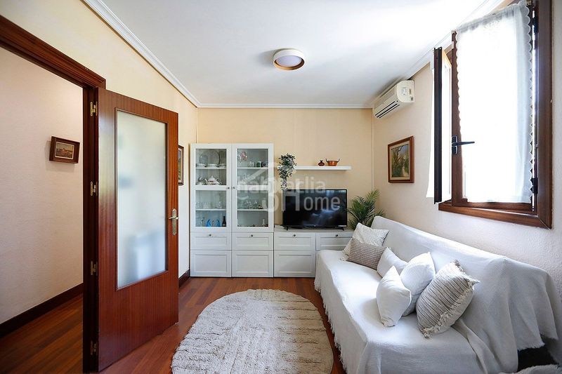 Foto 2284ade5-a31c-4dd3-a69a-b307dca1a818. Casa amb calefacció a Lapice - Larreaundi - Olaberria - Meaka Irun