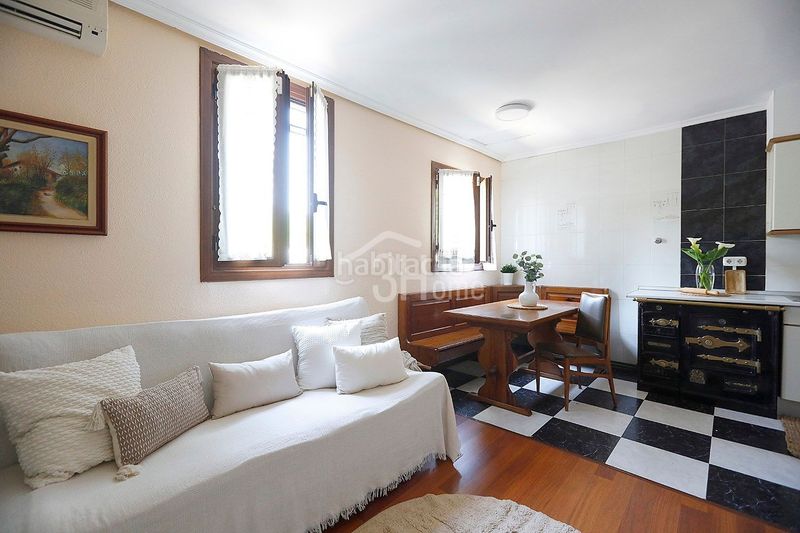 Foto 316edf58-7010-4c5f-afc4-ec7366587720. Casa amb calefacció a Lapice - Larreaundi - Olaberria - Meaka Irun