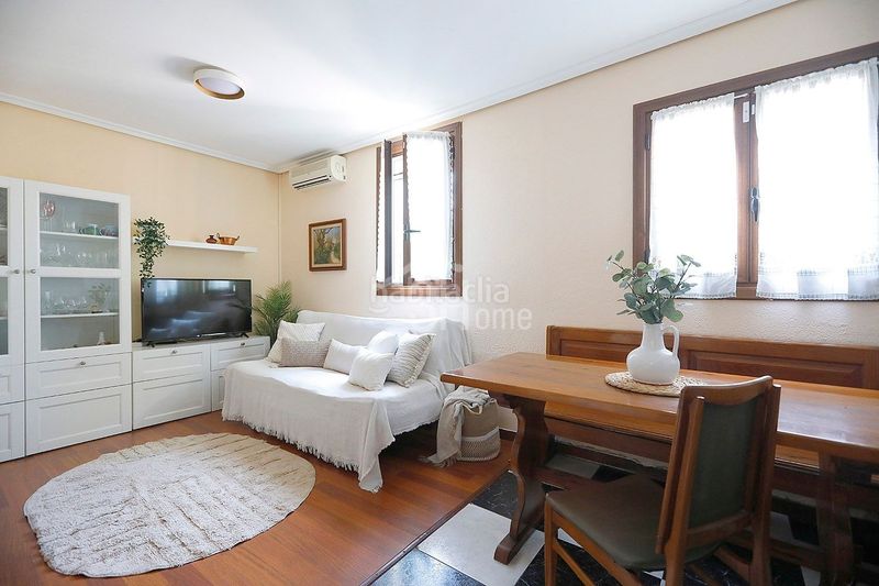 Foto aeb30f32-9646-4949-a0b7-f9d3fdf405d0. Casa amb calefacció a Lapice - Larreaundi - Olaberria - Meaka Irun