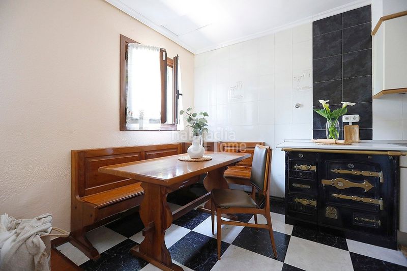 Foto cf8bf970-6deb-4cae-9bd3-4d375181bc7c. Casa amb calefacció a Lapice - Larreaundi - Olaberria - Meaka Irun