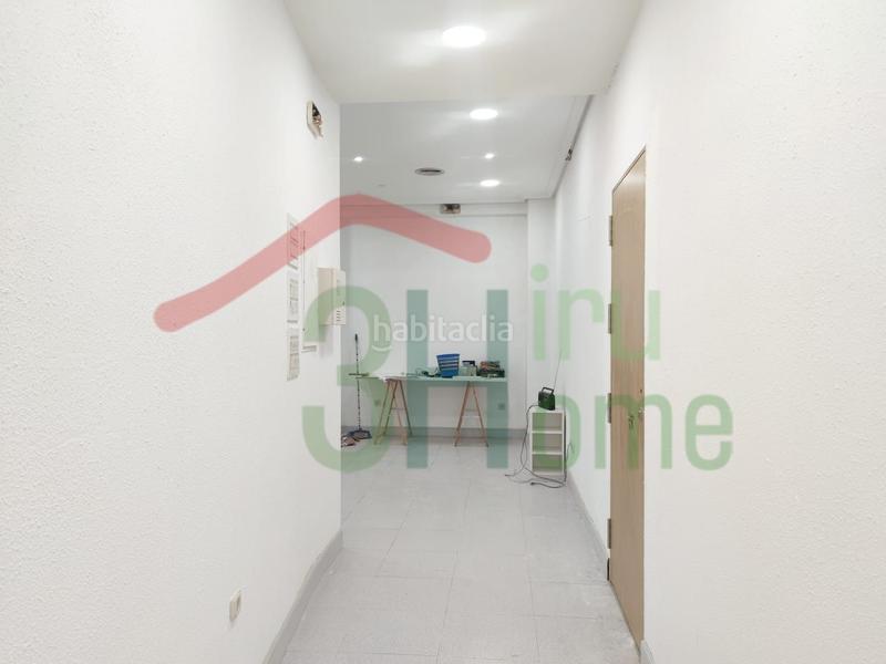 Foto 5c3da2f6-a6d3-4f4e-bcb7-fb5642de4bd2. Locale commerciale in Pinar - Anaka - Belaskoenea Irun