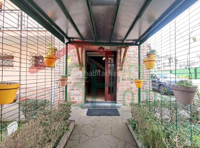 Foto 67b13657-51fe-476b-b089-85b2a5998045. Haus mit heizung parking in Centro - Mendibil - Santiago Irun