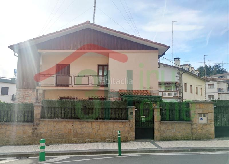 Foto 7943bffd-26bb-4354-84ef-2d92cd528c5b. Haus mit heizung parking in Centro - Mendibil - Santiago Irun