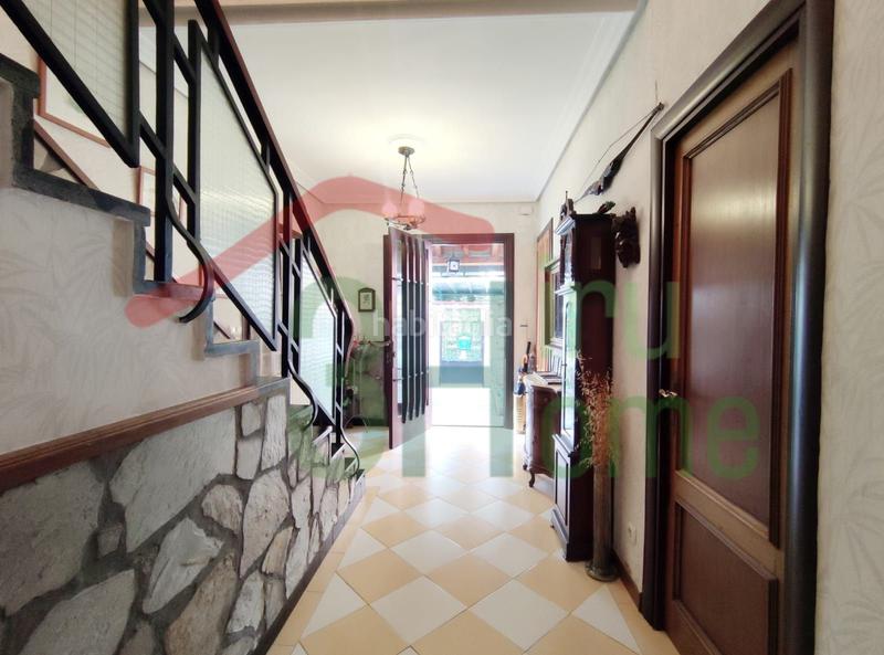 Foto da36ffdd-3e64-4f4f-a558-eb976d3bf5b5. Haus mit heizung parking in Centro - Mendibil - Santiago Irun