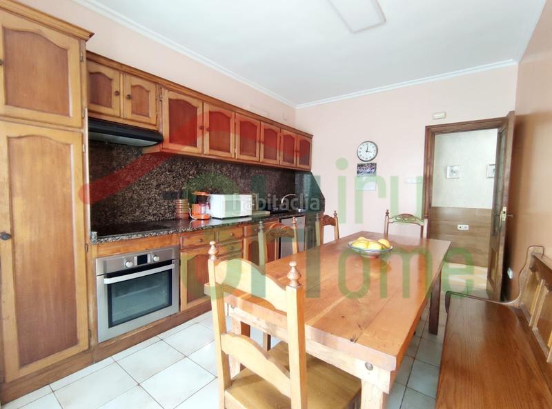 Foto f2b5b898-2e17-4a3c-befc-8815cf9b0bea. Haus mit heizung parking in Centro - Mendibil - Santiago Irun