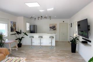 Casa en Playa Jardín. Se vende casabungalow en pleno centro del puerto de la cruz