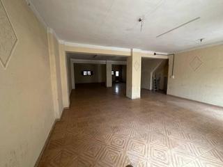Casa a N/a. ¡ oportunidad ! casa en venta en el centro del pueblo junto come