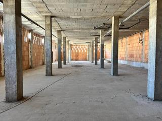 Locale commerciale in Calle Clara Campoamor 11