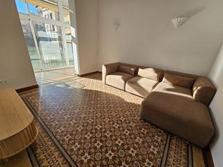 Rent Flat  Carrer de girona. Precioso piso modernista en eix verd (girona-consell de cent)