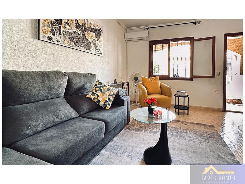 Foto a841b012-e96a-423d-ae33-efe7a093f4af. Casa a malaga 12 a Centro Alcázares (Los)