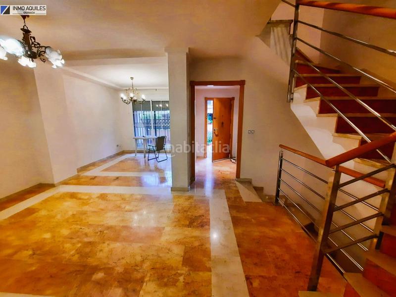 Foto e0b07d5b-16ac-402a-942b-f2152a122e23. Lloguer casa adossada amb calefacció aparcament piscina a Granada
