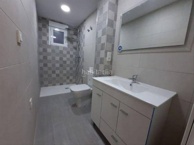 Foto 8f84760f-668e-4931-b993-0fe892bd626d. Piso en Plaza de Toros Granada