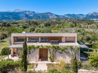 Mas à Selva. Villa de campo en venta en el idílico entorno de selva, mallorca