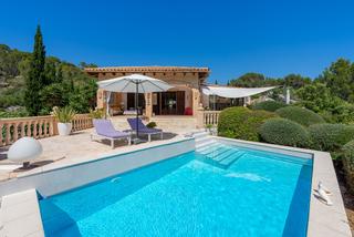 Masia a Andratx. Lujosa casa de campo en venta en andratx, mallorca