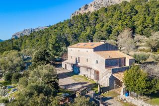 Country house in Pollença Poble. Finca histórica en venta en una enorme parcela privada cerca de