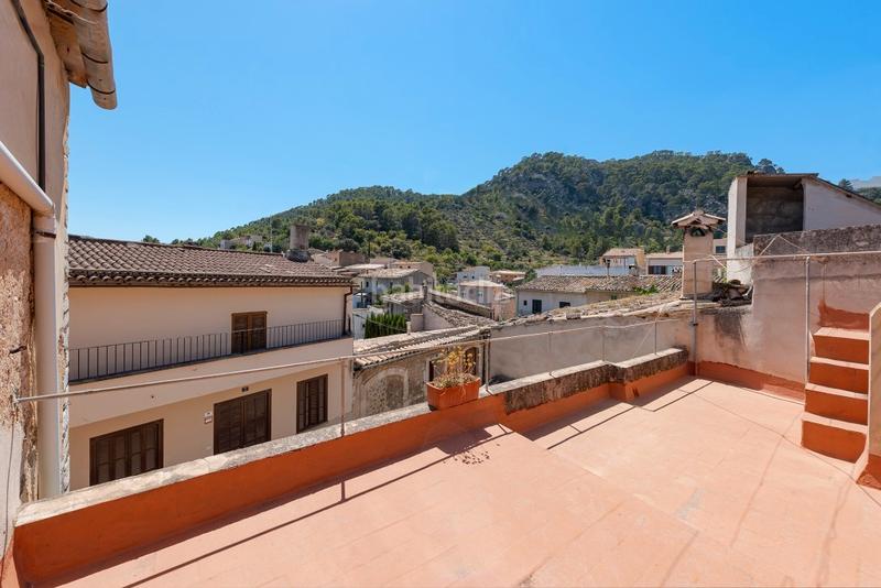 Foto 11ce236b-ba10-4117-8a49-b4564816fedc. Country house with parking in Selva