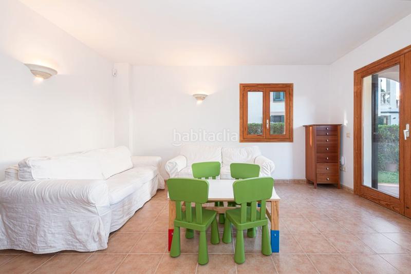 Foto c5eb9bf0-3cbb-421f-88de-d095b13bdfab. Casa pareada atractiva casa adosada en venta en puerto pollensa, mallorca en Pollença